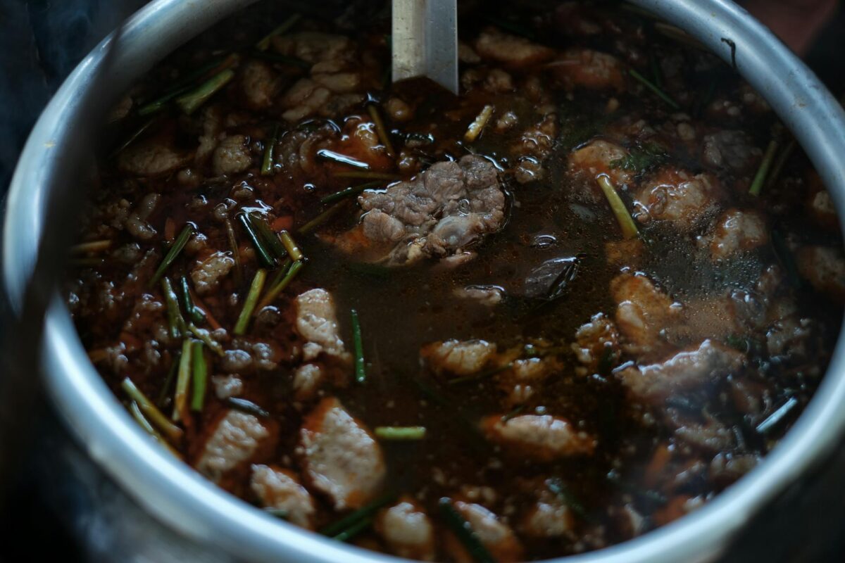 5 chyb při pomalém vaření, kvůli kterým je maso suché